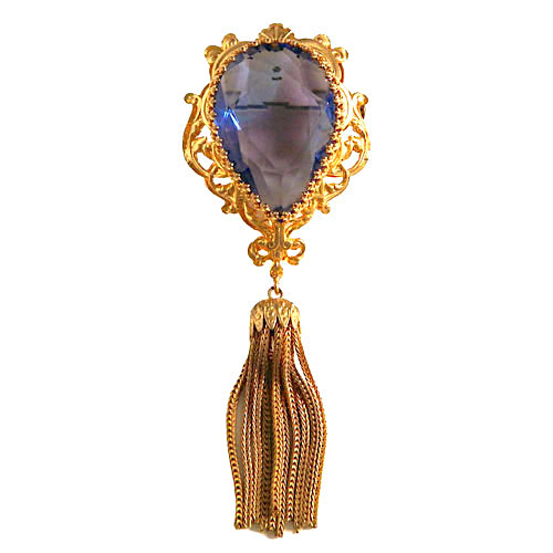 1950's Victorian revival brooch