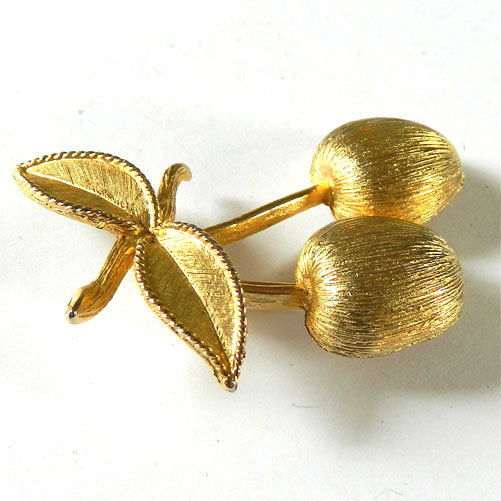 Sarah Coventry cherries brooch