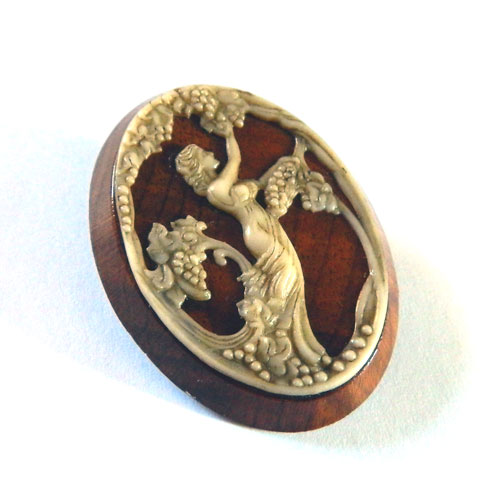 Wooden art nouveau brooch