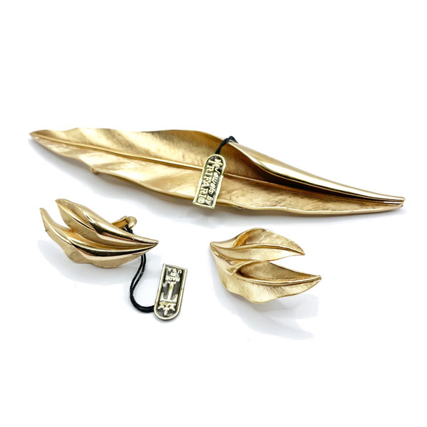 Vintage Trifari Brooch and Earring Set