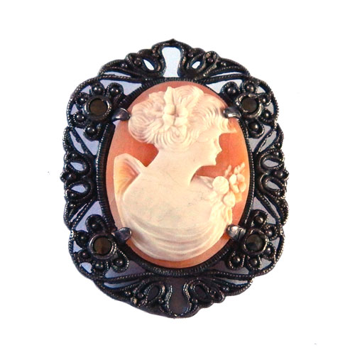 Art nouveau cameo brooch