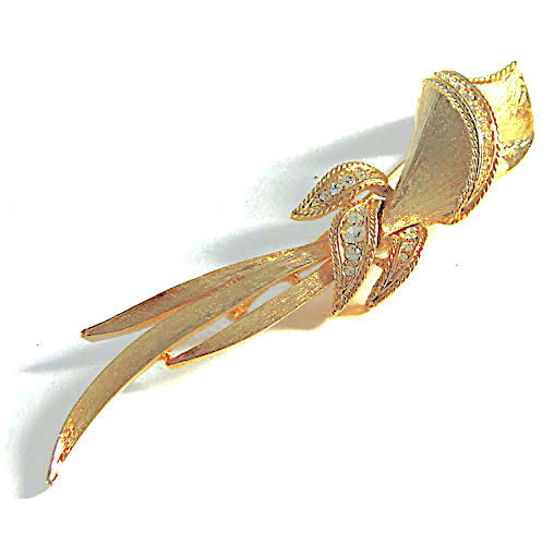 rhinestone flower brooch