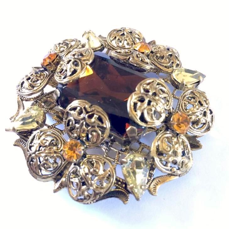 vintage rhinestone brooch
