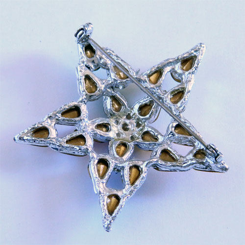 1950's Hollycraft lamppost brooch