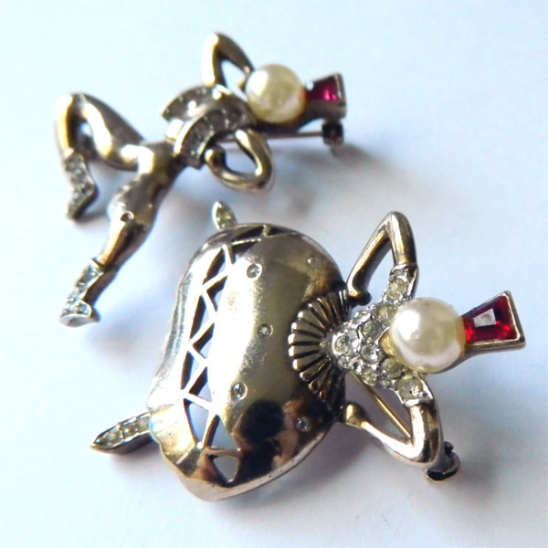 Trifari Sasha and Tasha Russian dancers brooch set
