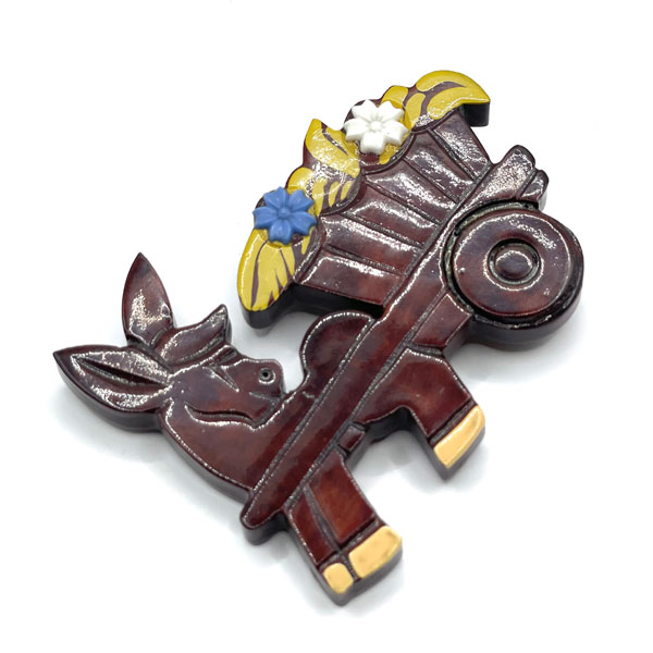 Califonia Redwood souvenir brooch