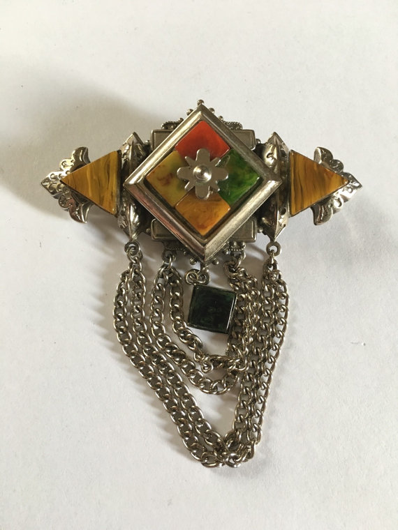 bakelite brooch