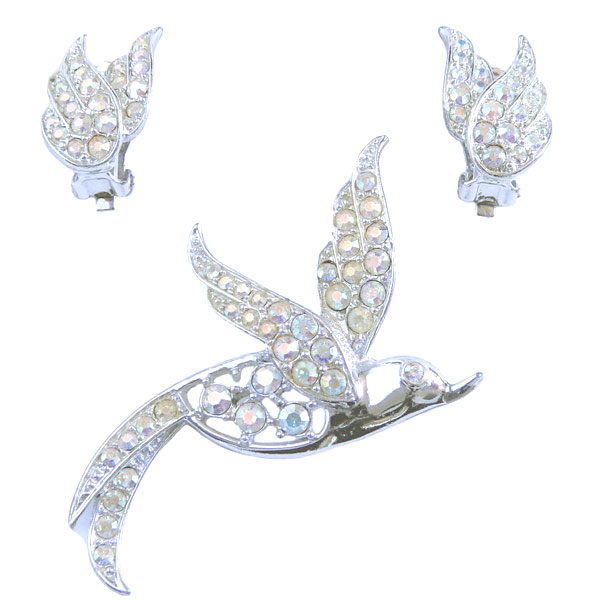 Vintage Sarah Coventry flower brooch and earrings