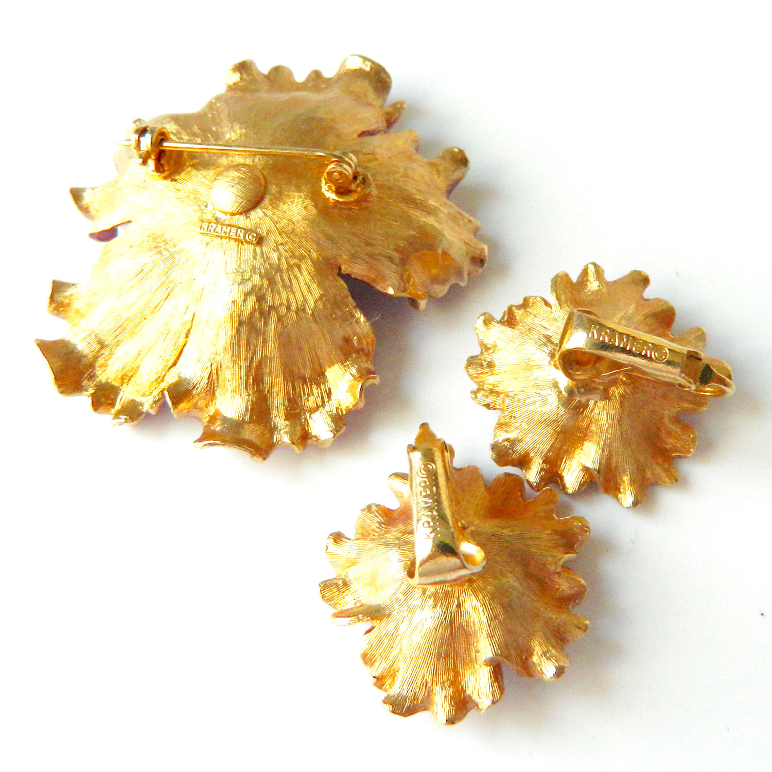 Kramer flower brooch