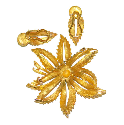 Vintage flower brooch and earringsvintage green rhinestone brooch and earring set