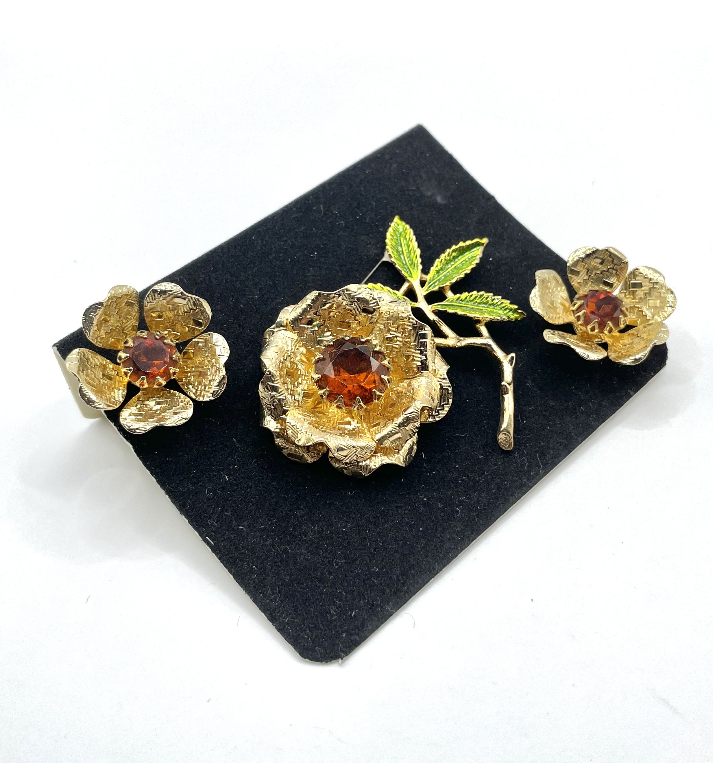 Sarah Coventry brooch and earring set