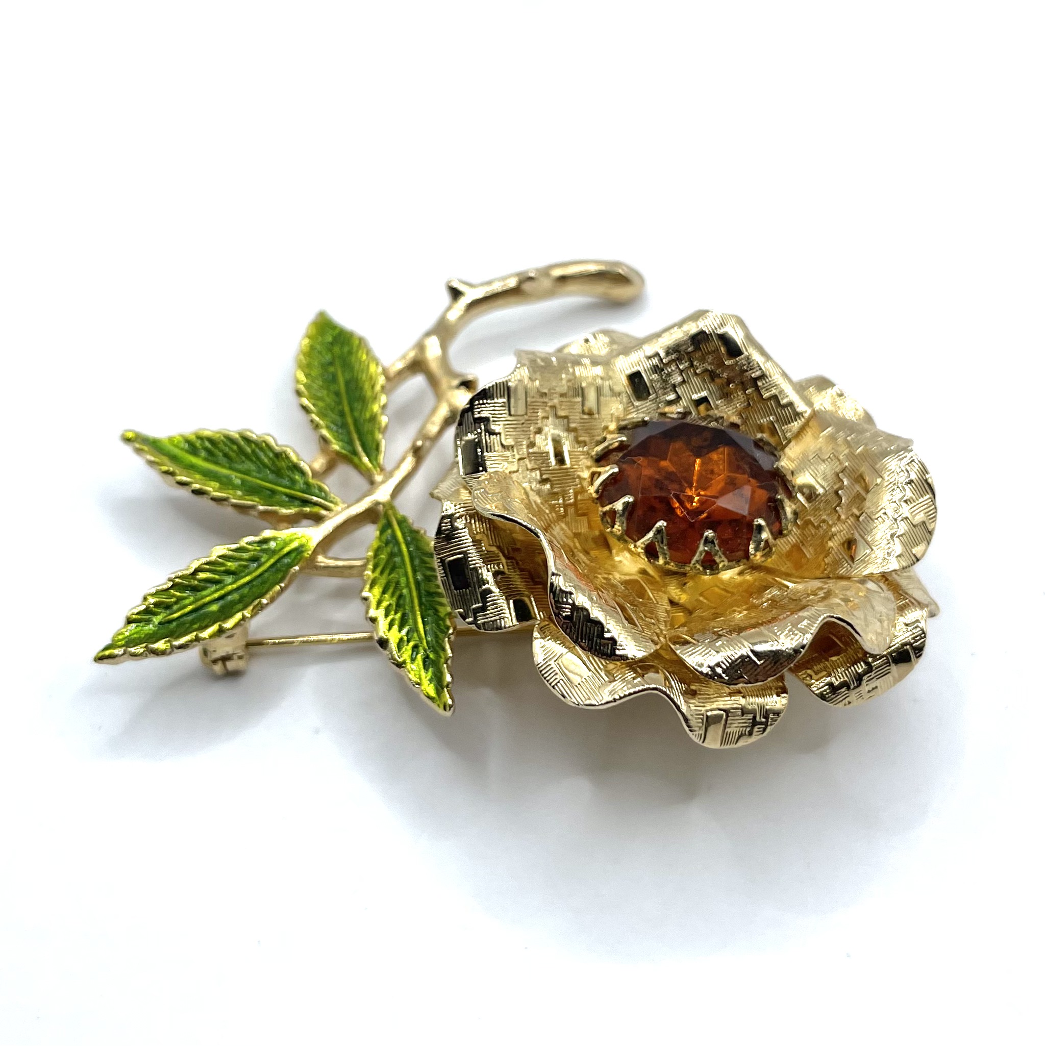 Sarah Coventry flower brooch