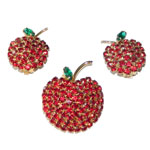 Apple brooch set