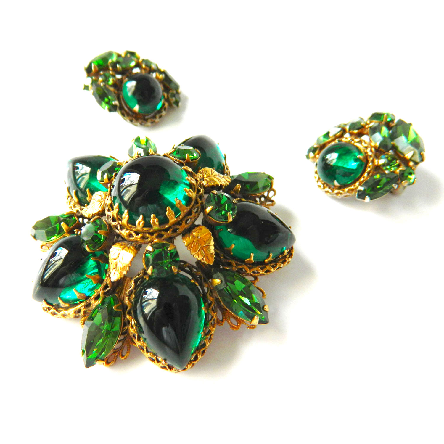 Regency rhinestone brooch