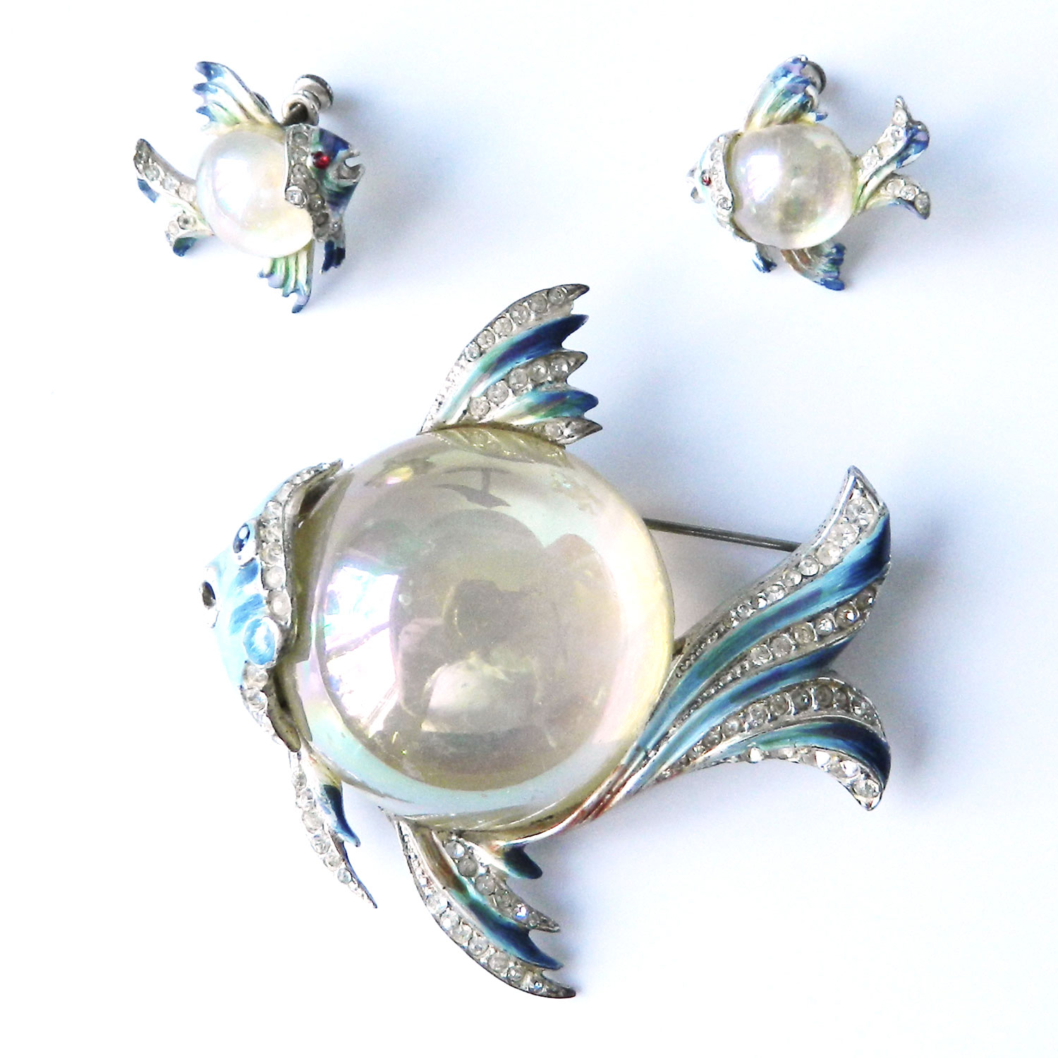 1940's Coro Angelfish jelly belly brooch