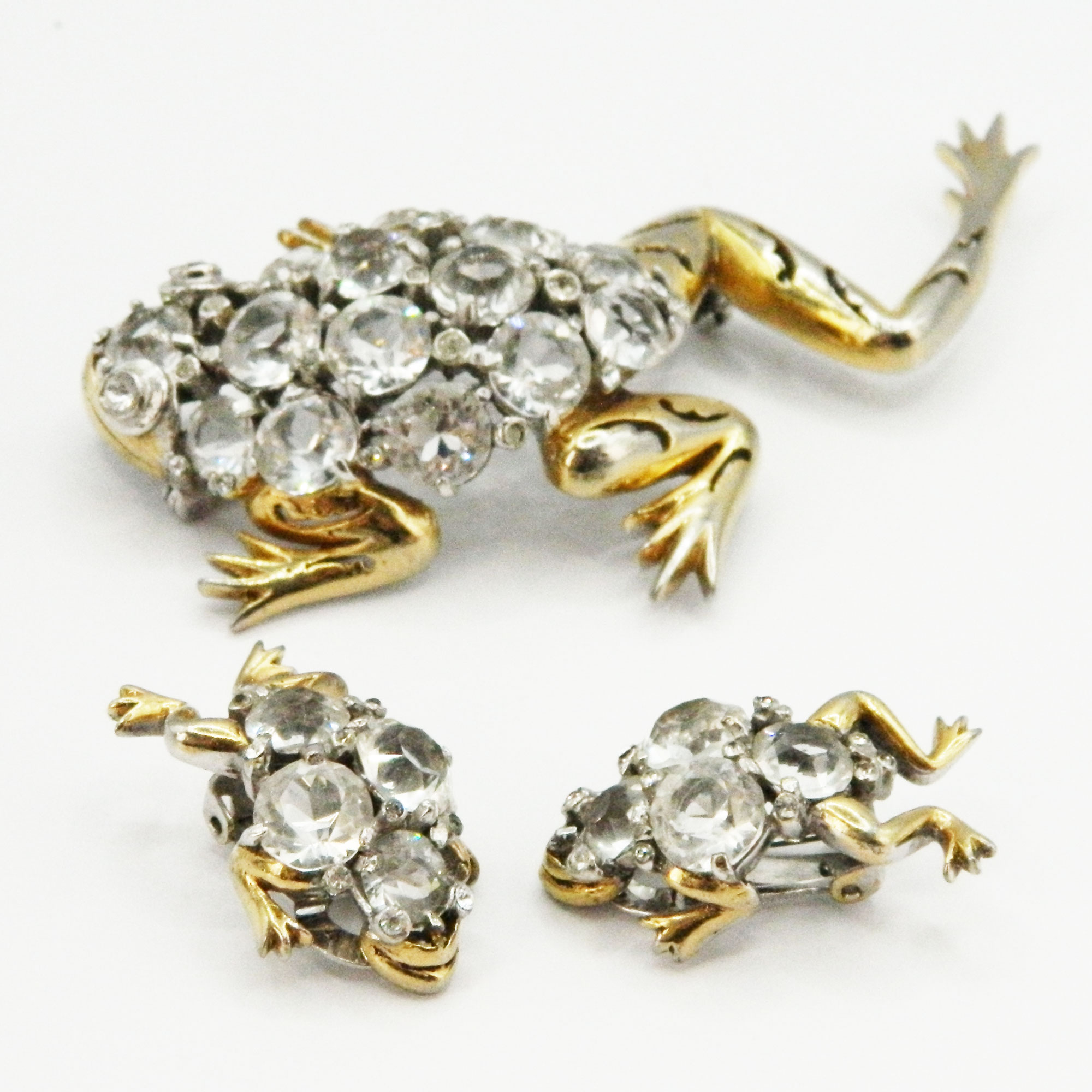 1940s Reja rhinestone frog brooch and earring set