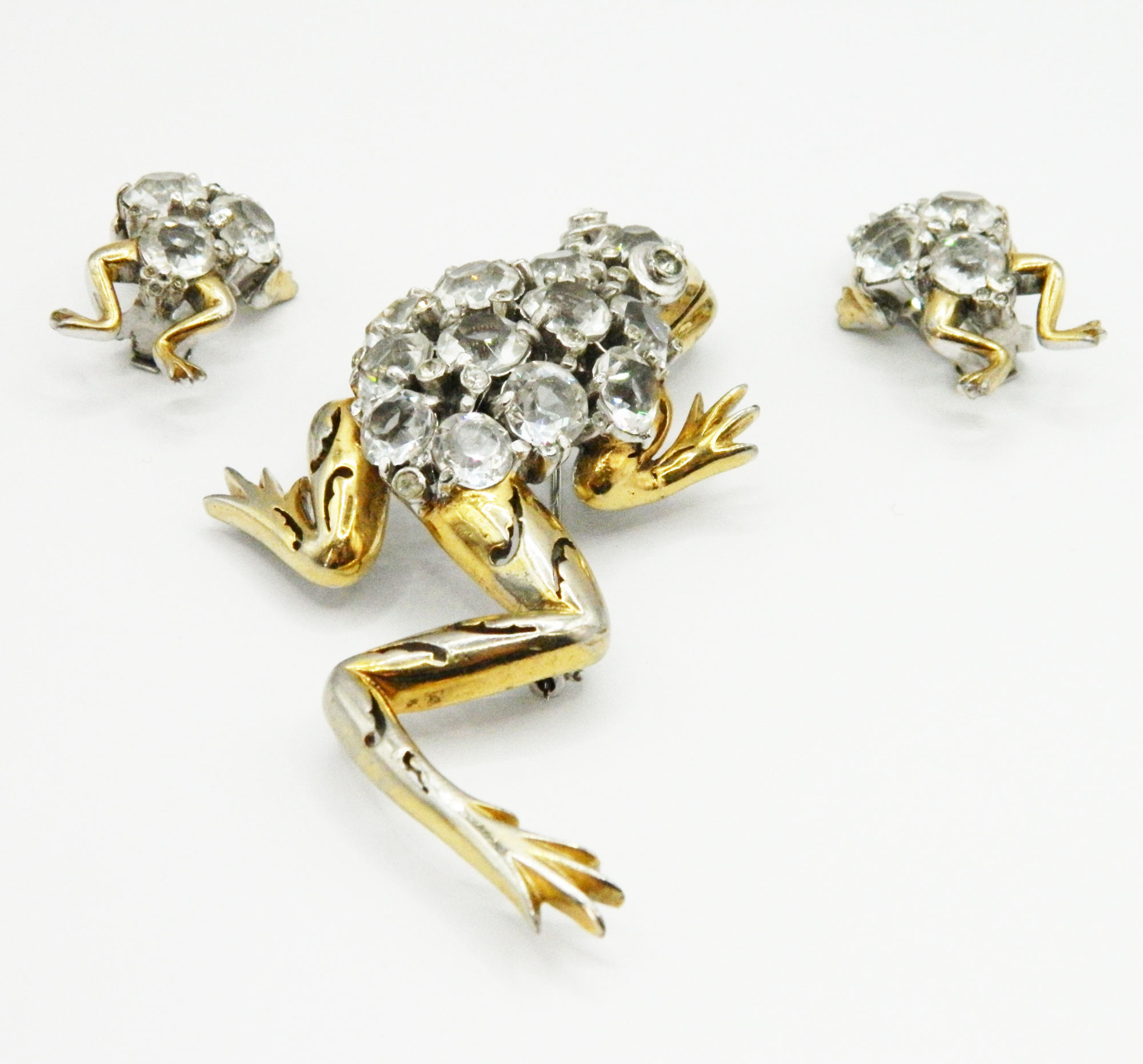 1940s Reja rhinestone frog brooch and earring set