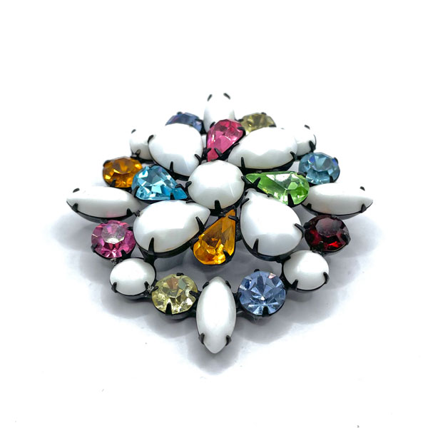 1950s Weiss rhinestone brooch and earring set