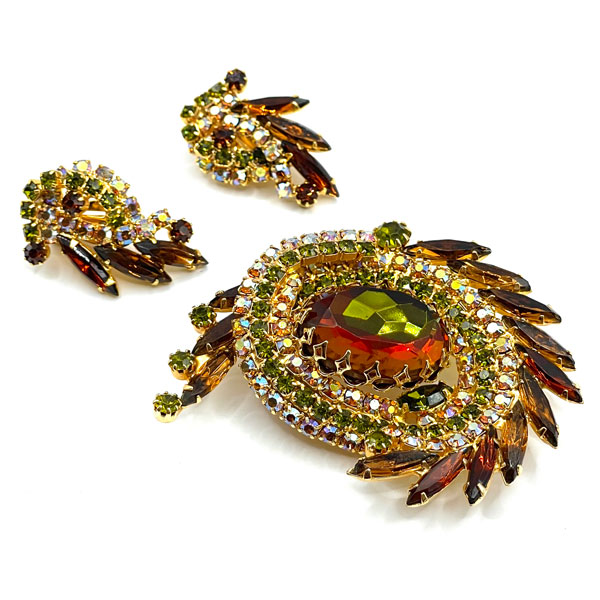 1960s Juliana rhinestone brooch and earring set