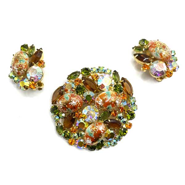 1960s Juliana green rhinestone brooch and earring set