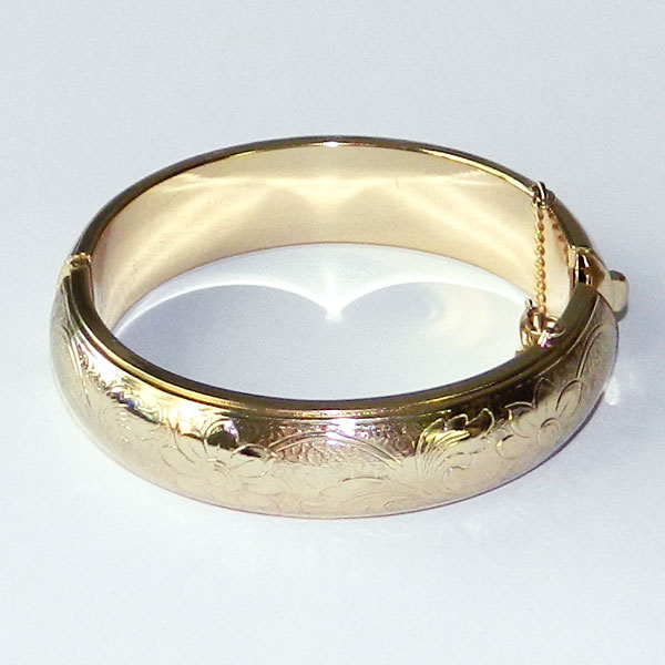 Sarah Coventry bangle bracelet