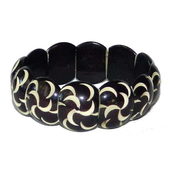 Carved celluloid expansion bracelet