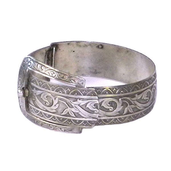Belt buckle bangle bracelet