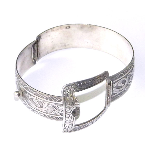 Belt buckle bangle bracelet