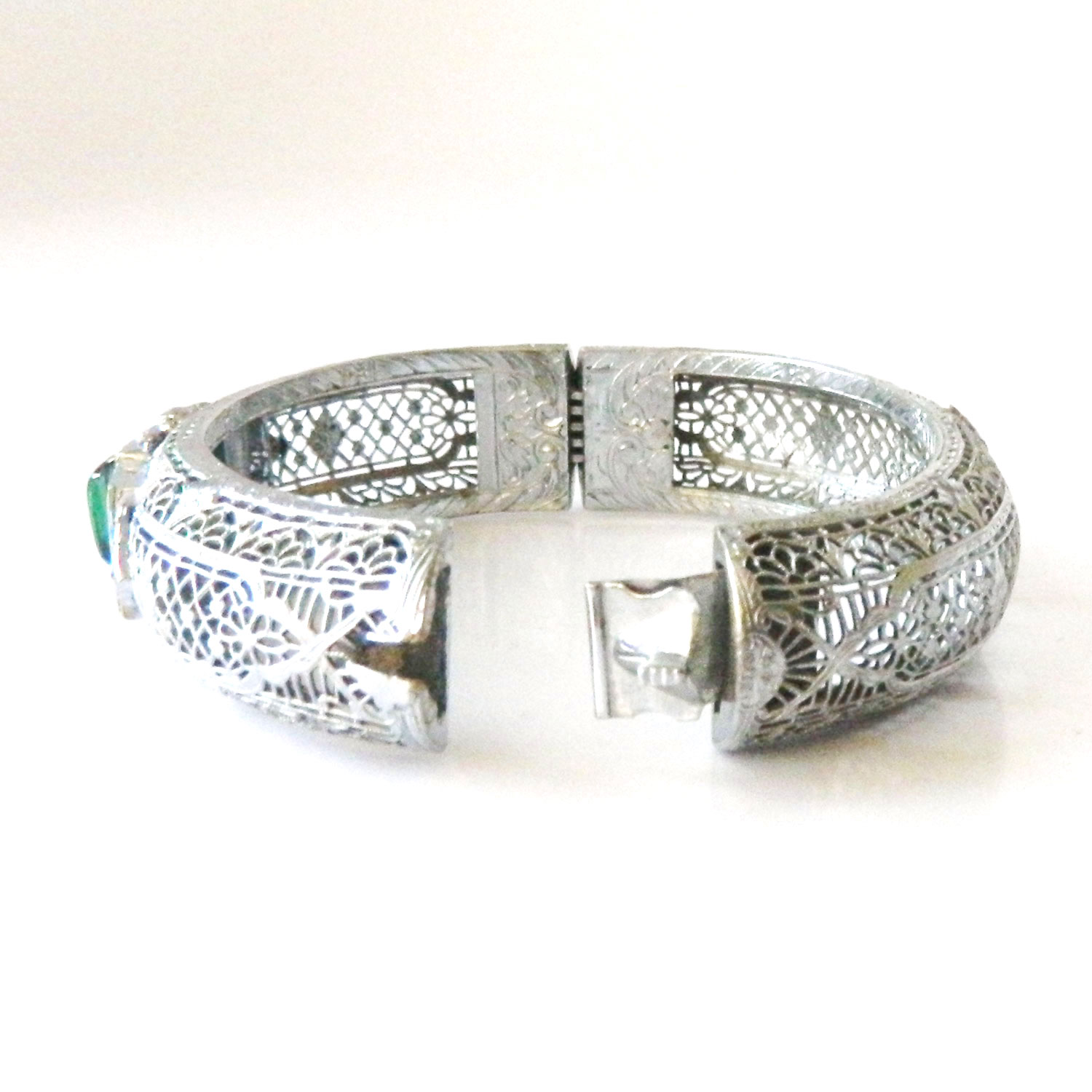 1920s Art Deco bangle bracelet