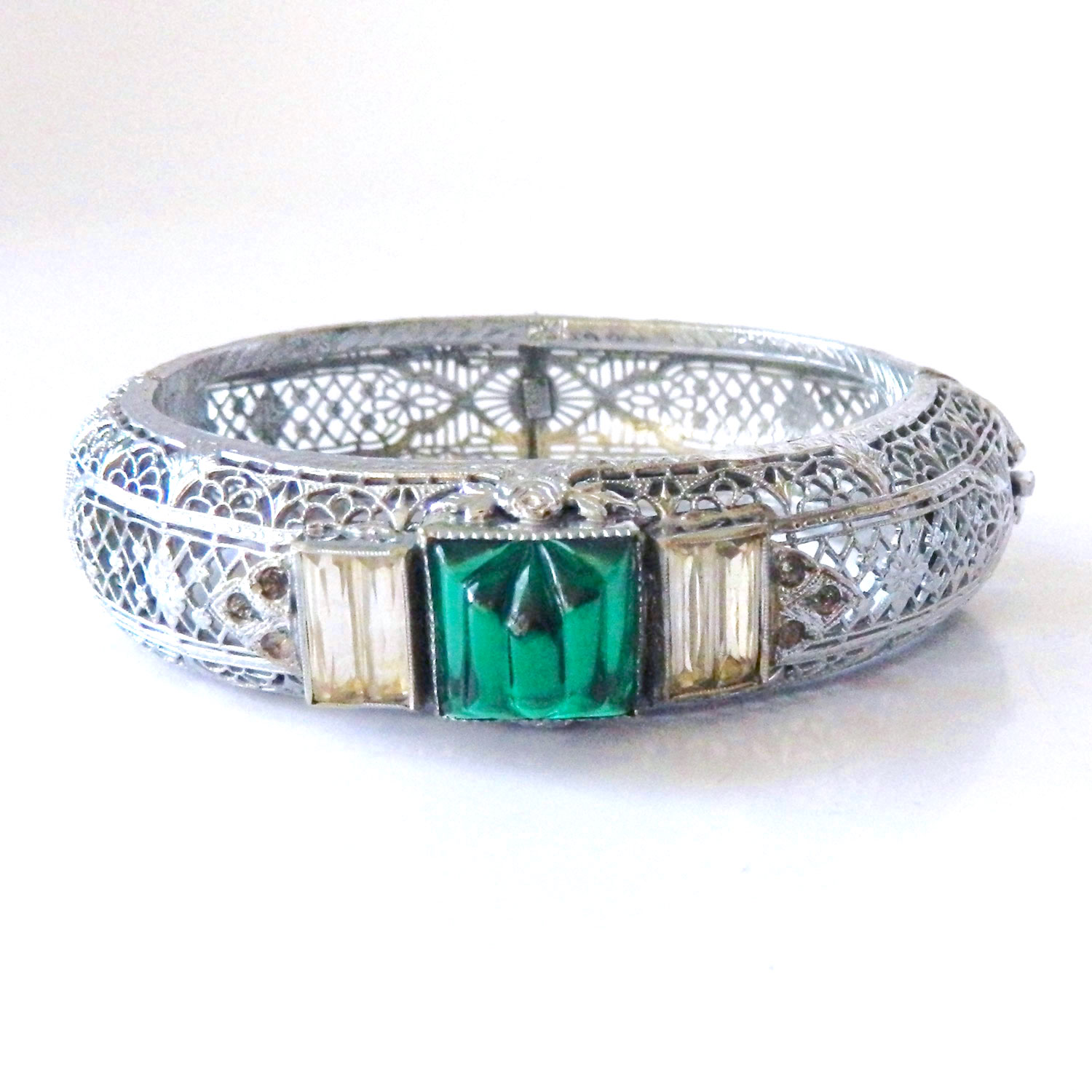 1920s Art Deco bangle bracelet
