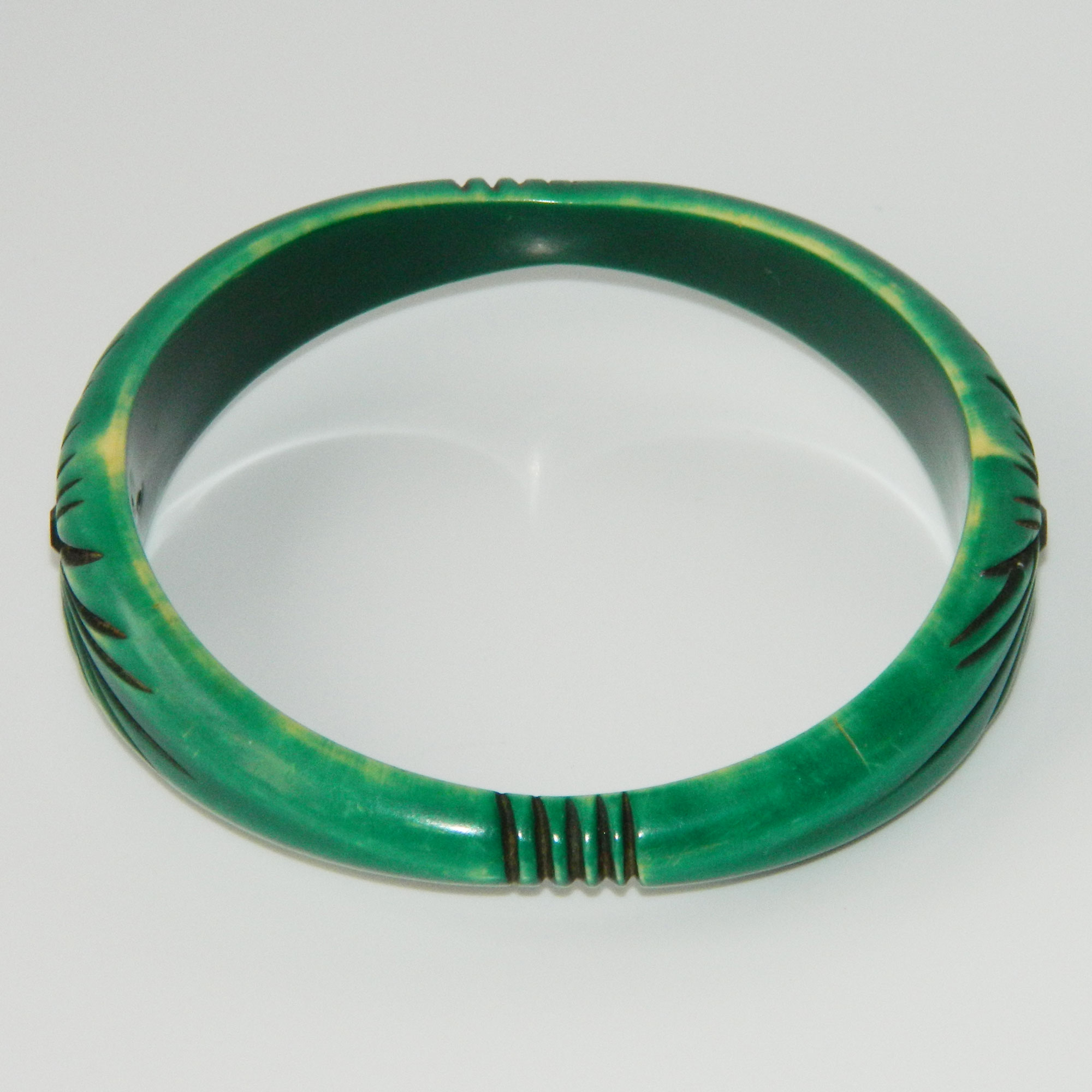 1930s celluloid bangle bracelet