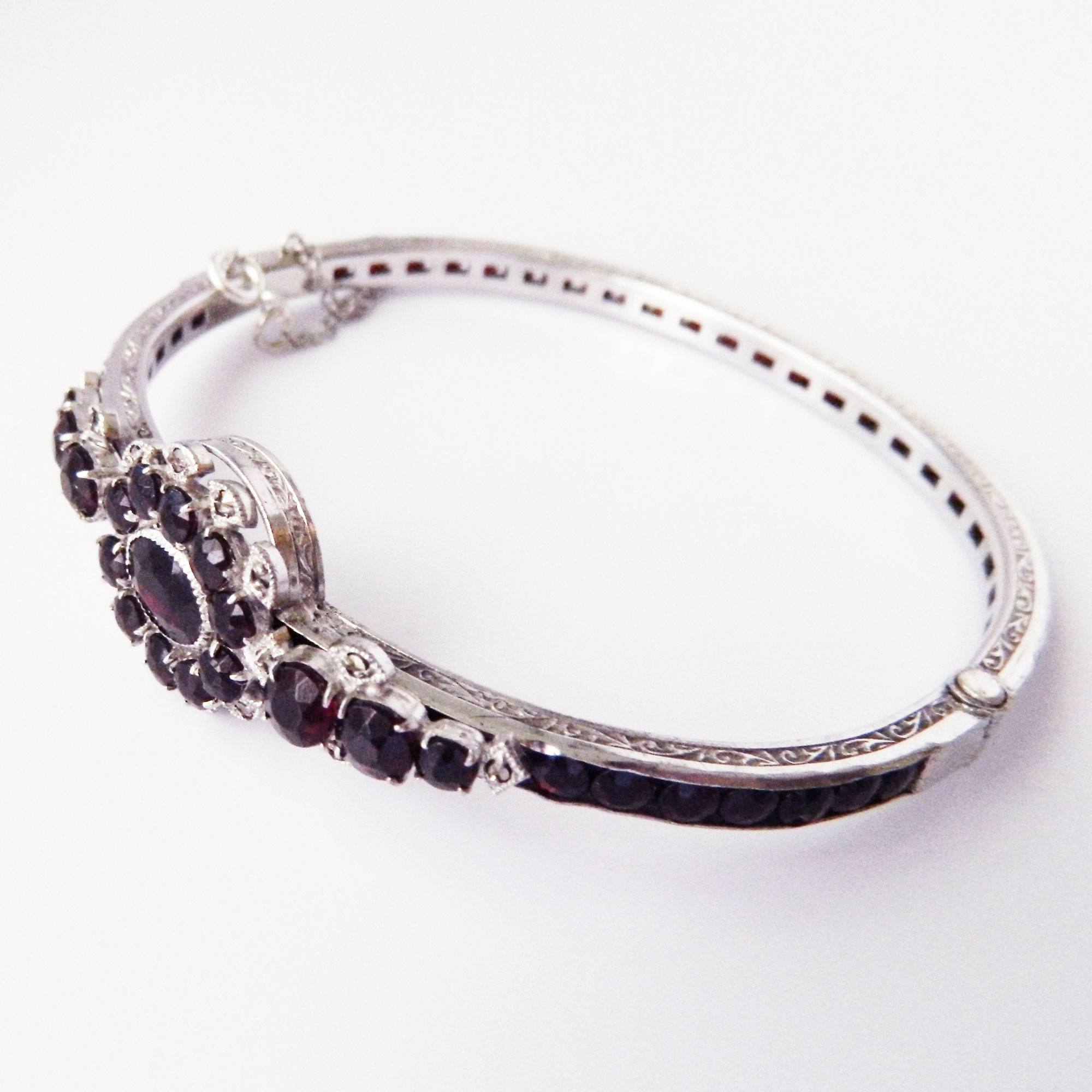 Silver garnet bracelet