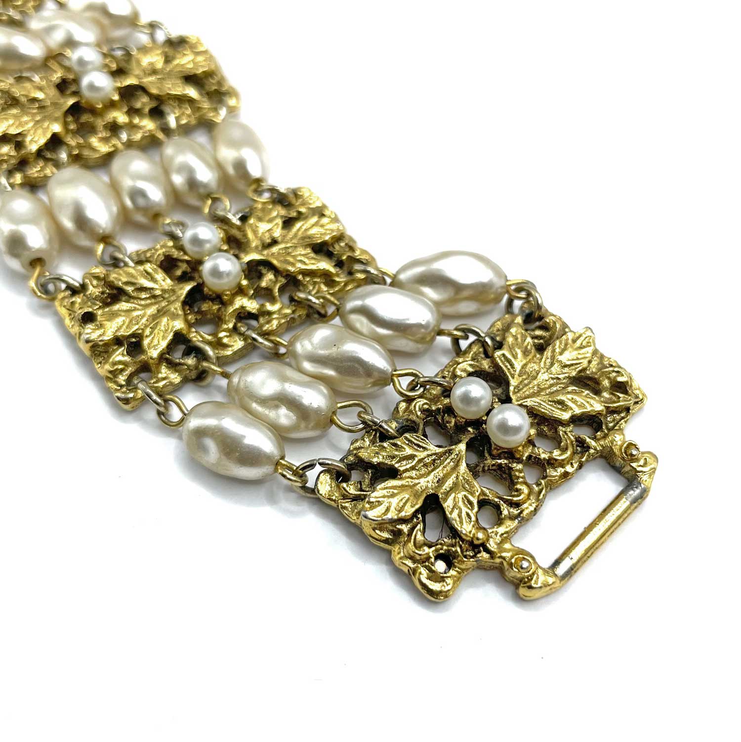 Vintage Celebrity NY Faux Pearl Bracelet