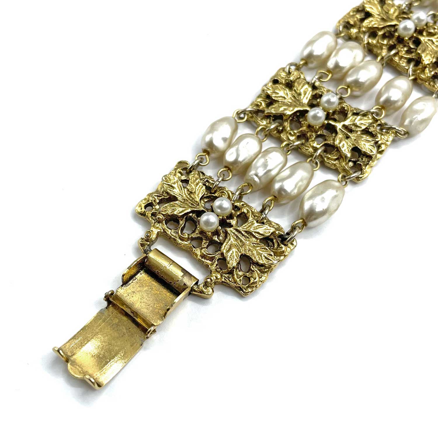 Vintage Celebrity NY Faux Pearl Bracelet