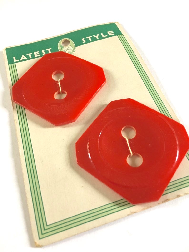 bakelite buttons