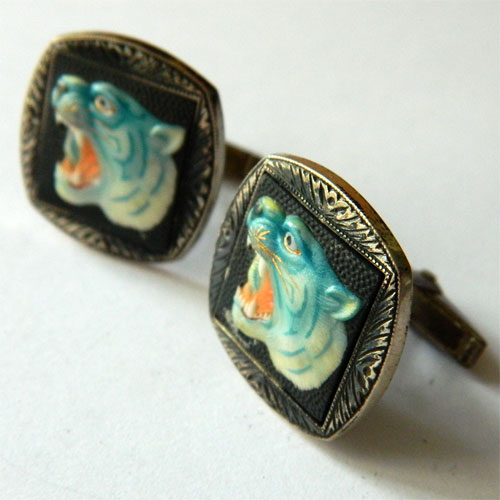 1950's Toshikane tiger cuff links