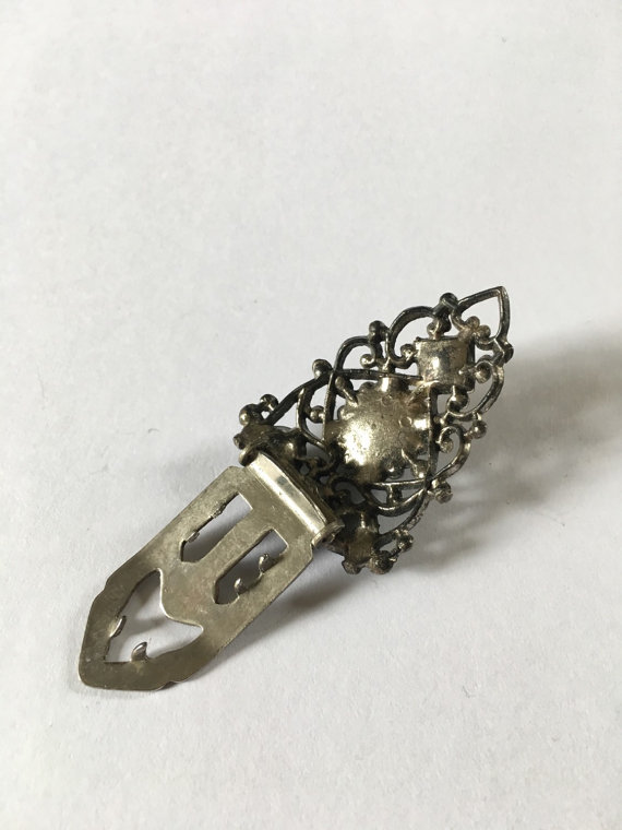 dress clip