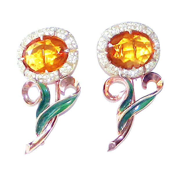 1940's Coro Craft dress clip