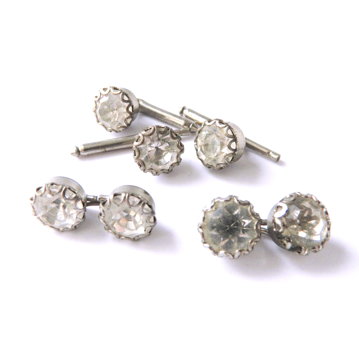 Cufflink and shirt stud set
