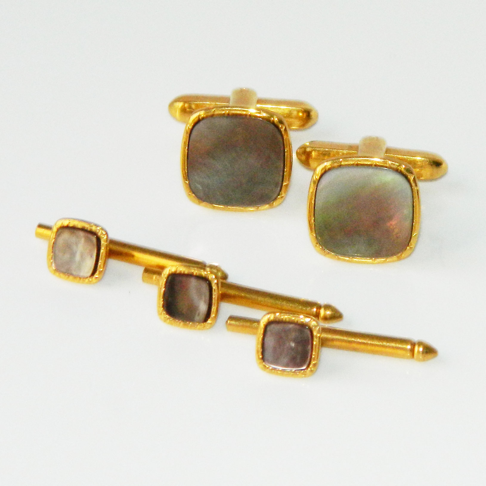 Cufflink and shirt stud set