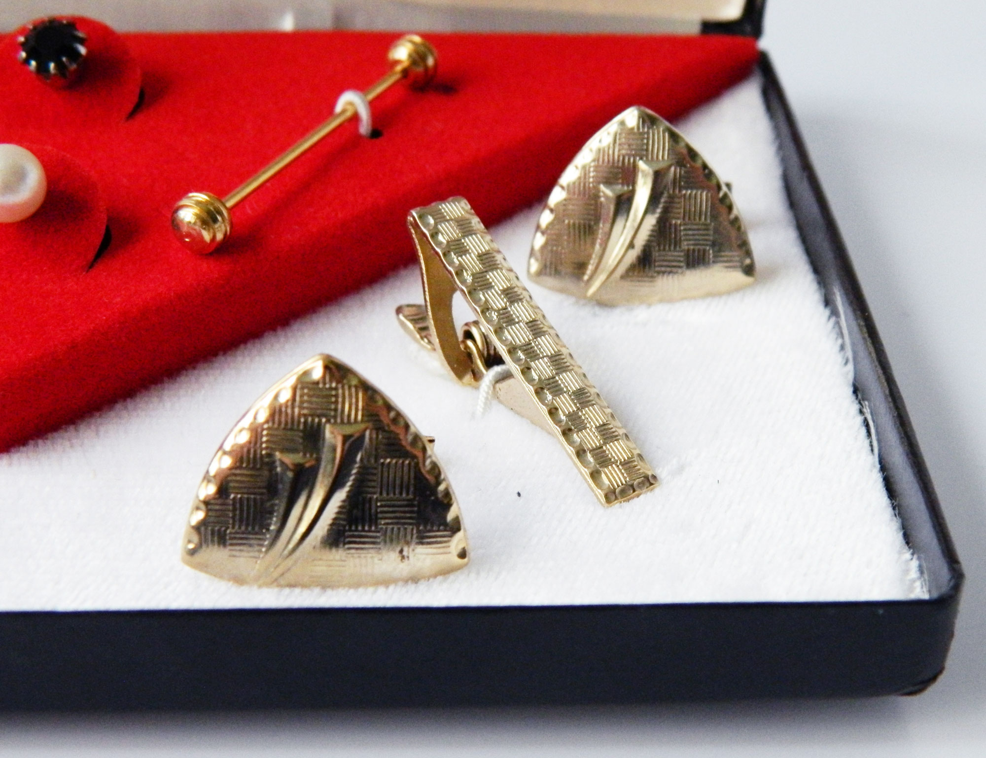 Vintage mens jewelry suite