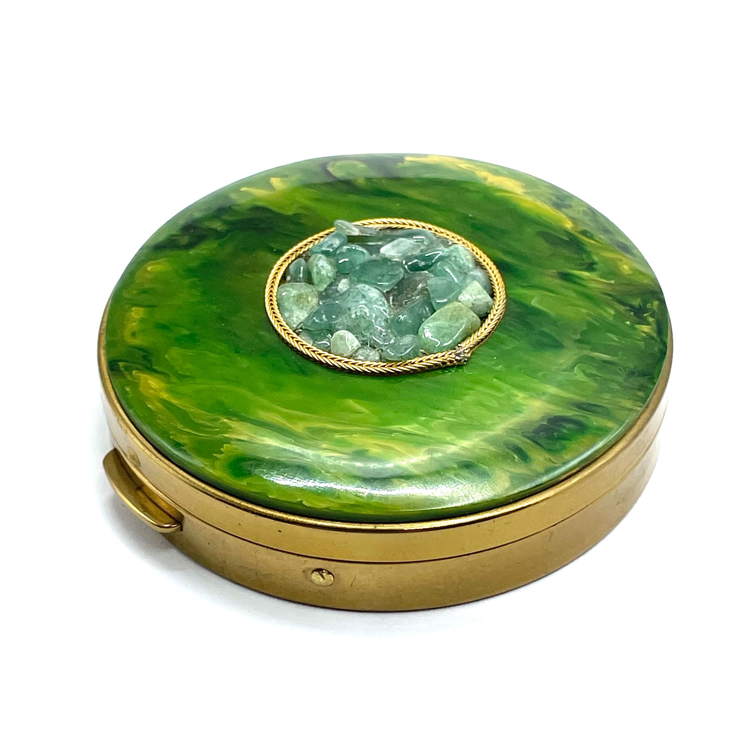 Spinach bakelite powder compact