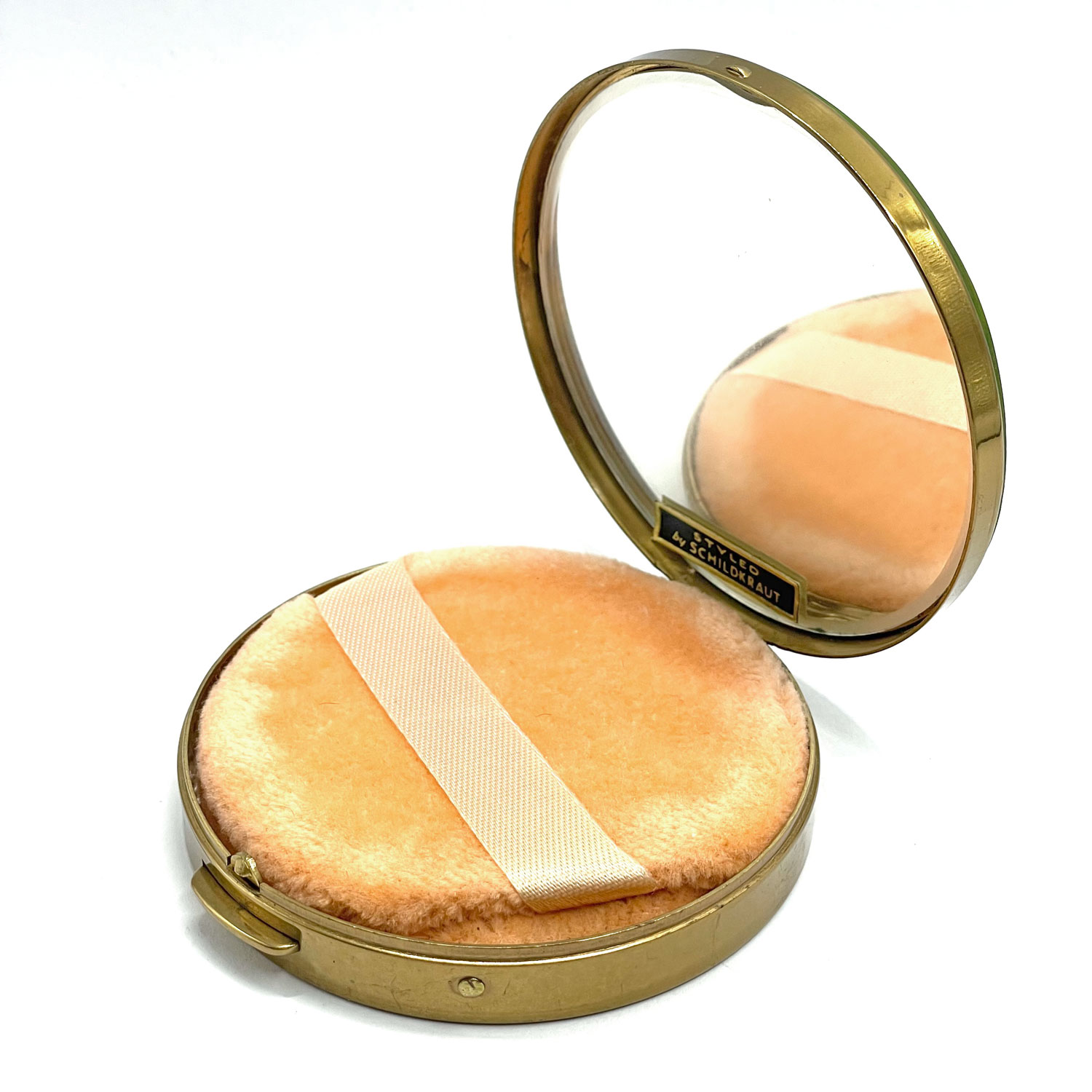 Schildkraut spinach bakelite powder compact