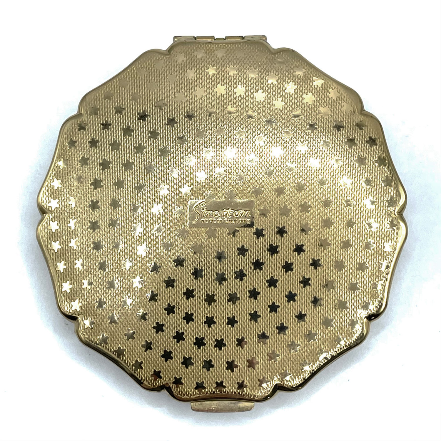 9 - Very good, light wear and patina consistent with age.