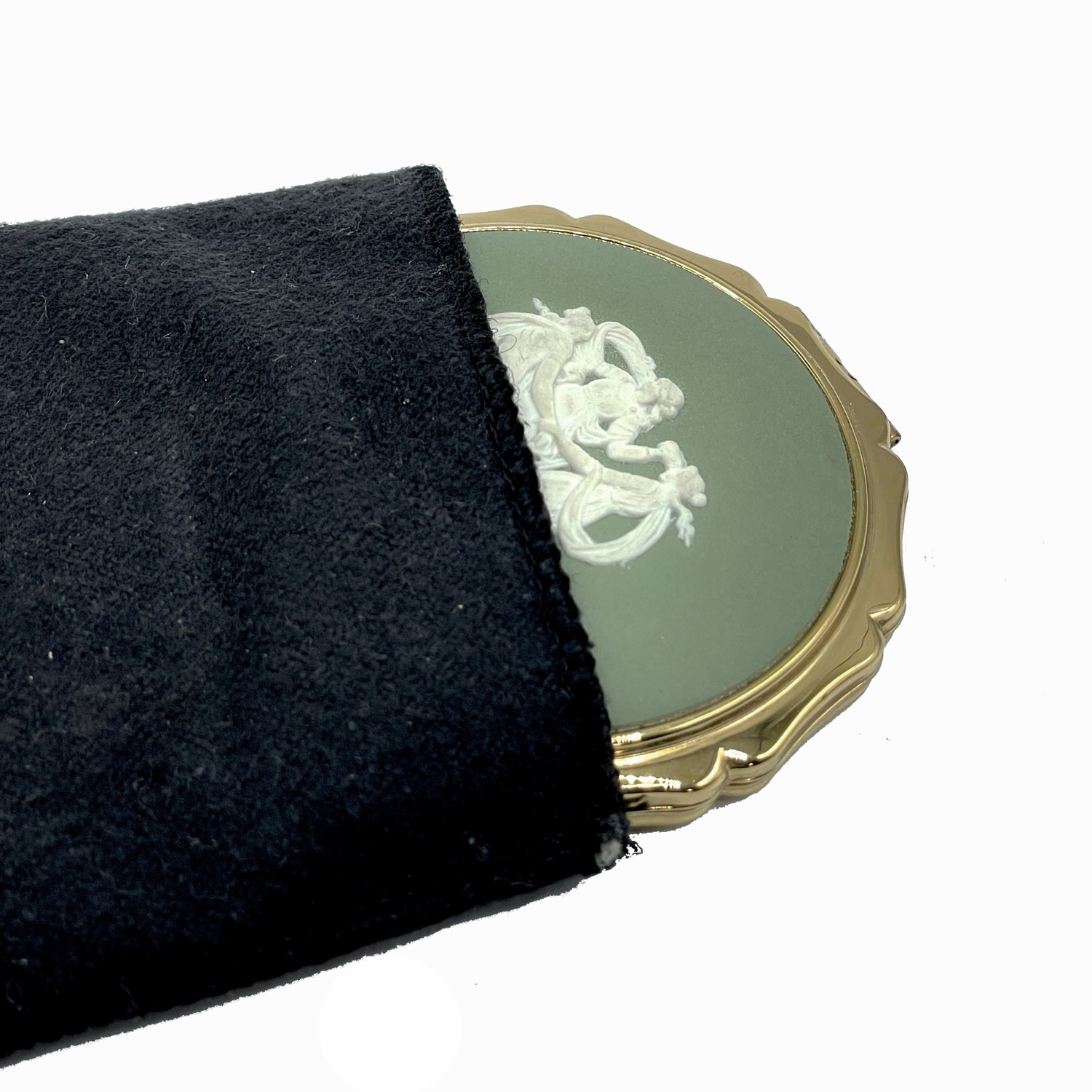 Vintage Stratton Wedgwood compact