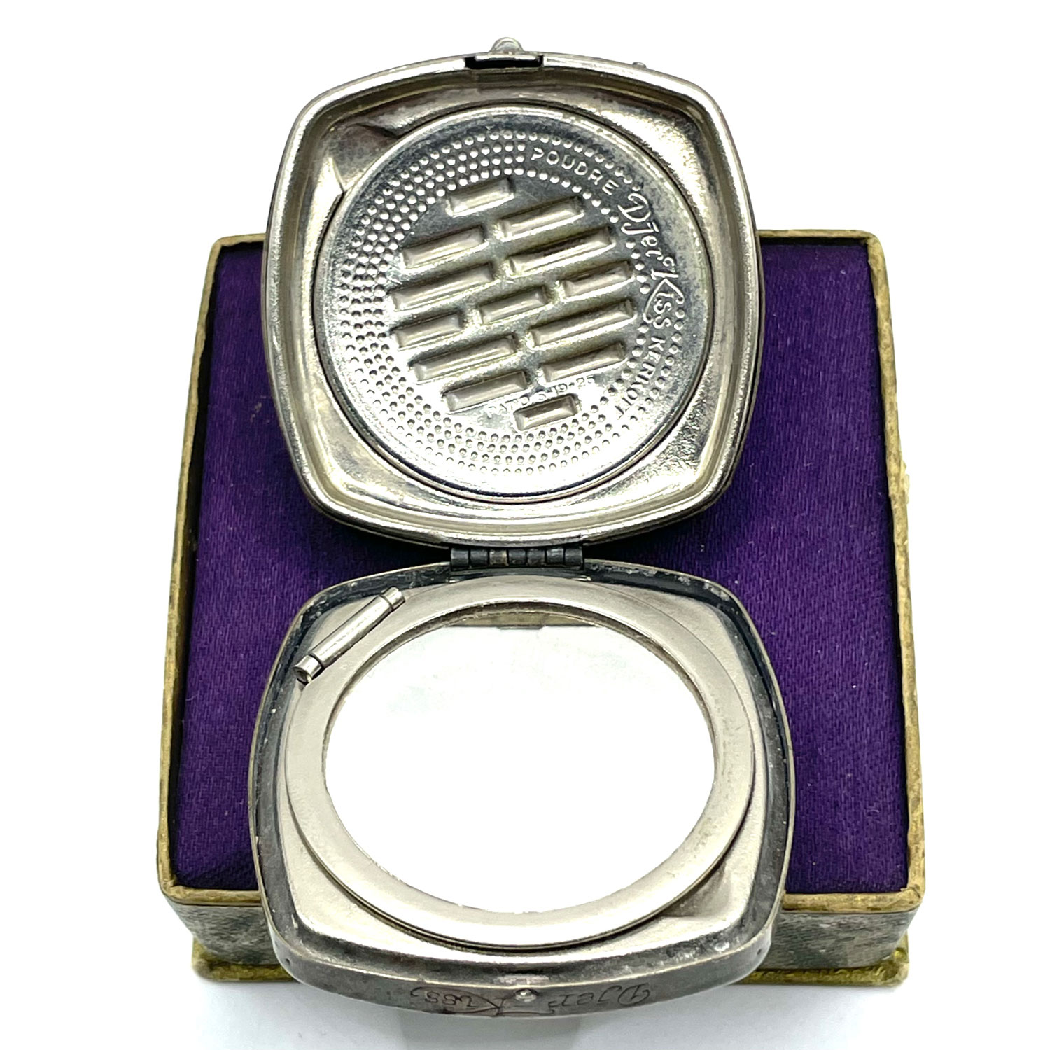 1920s compact