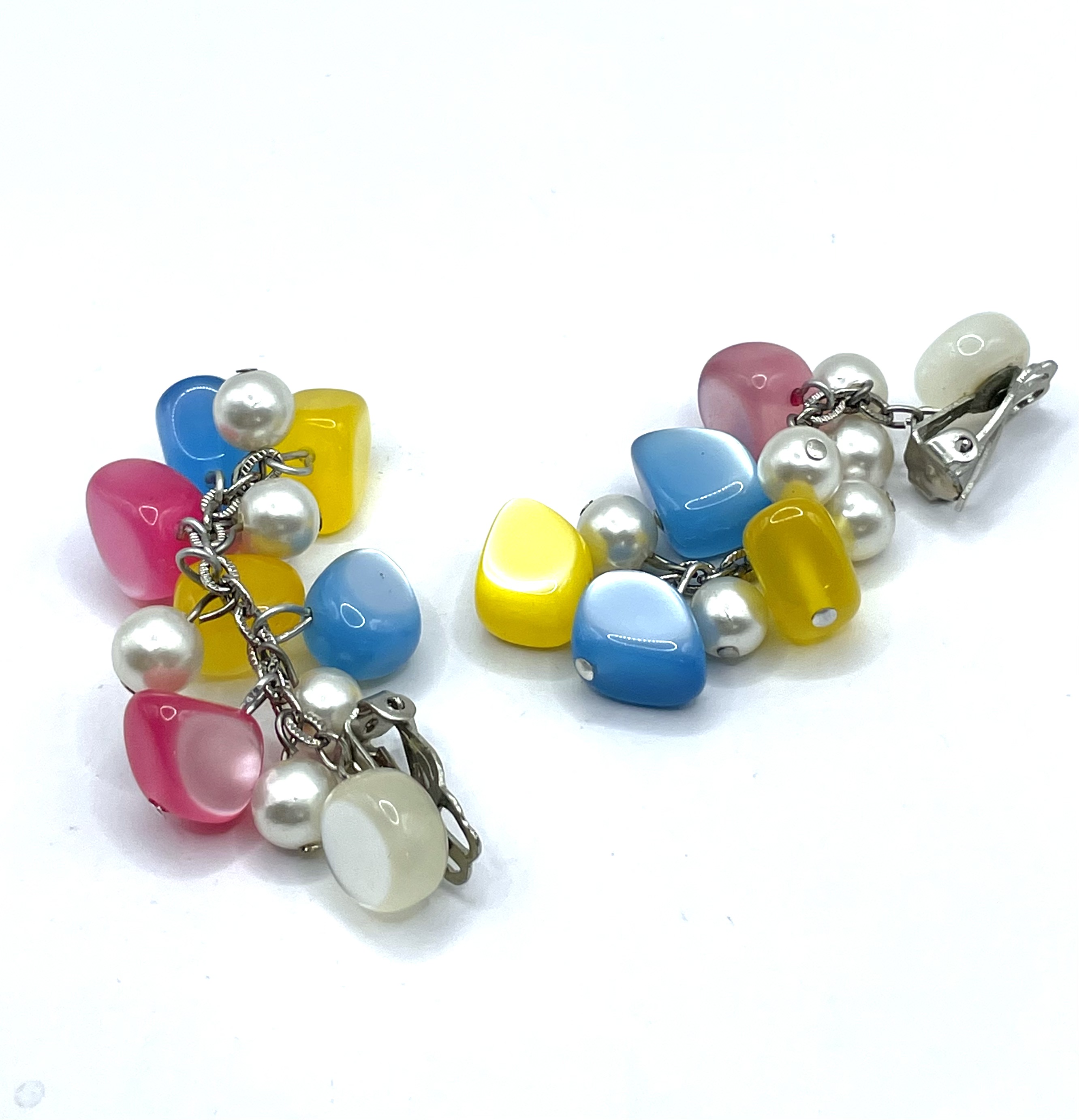 vintage moon glow lucite earrings