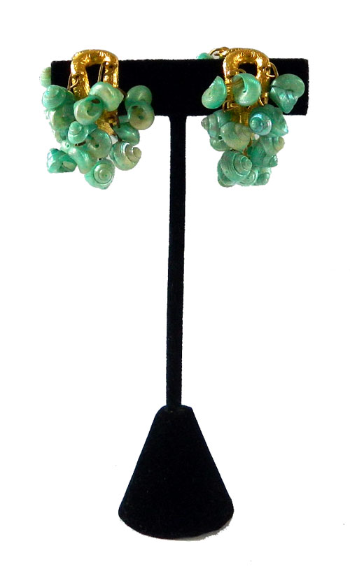 Shell earrings