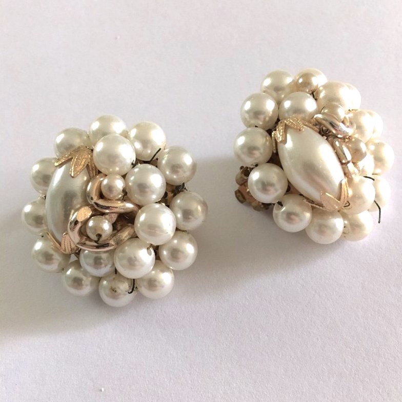 Vintage pearl earrings