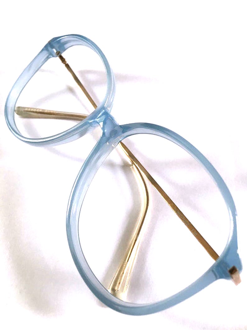 blue eyeglasses